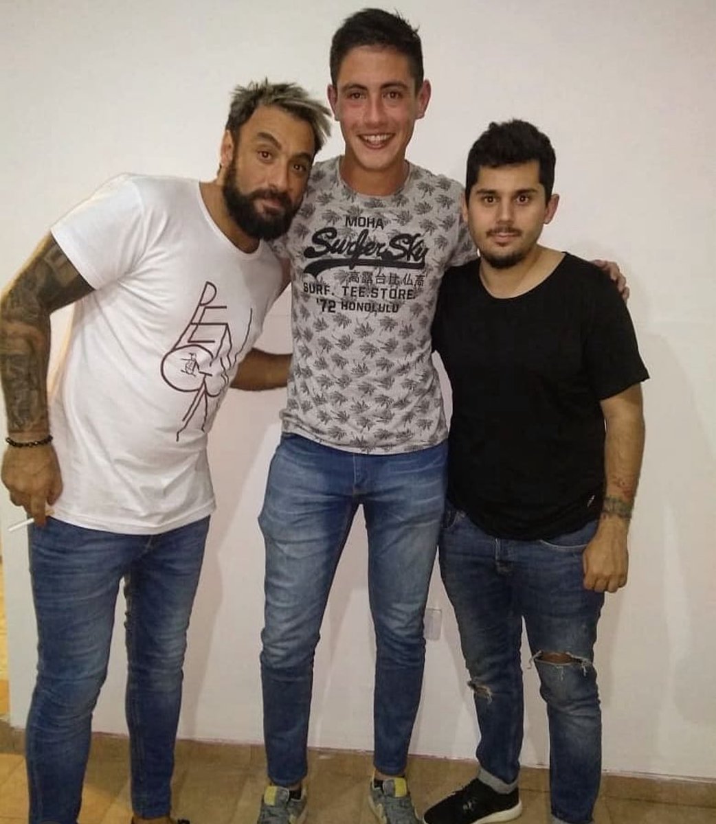 esckla's tweet photo. Ya llegaron los primos para recibir el 2026! https://t.co/7dLVbeeZfK