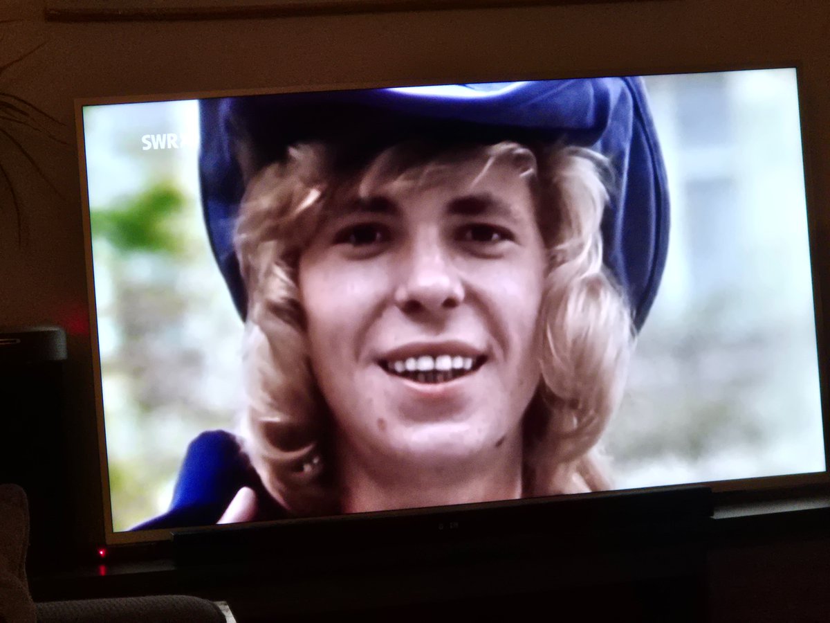 De alternatieve #Kultnacht trapt af met Jürgen Marcus. Heute fängt ein neues Leben an! Gelukkig 2026!