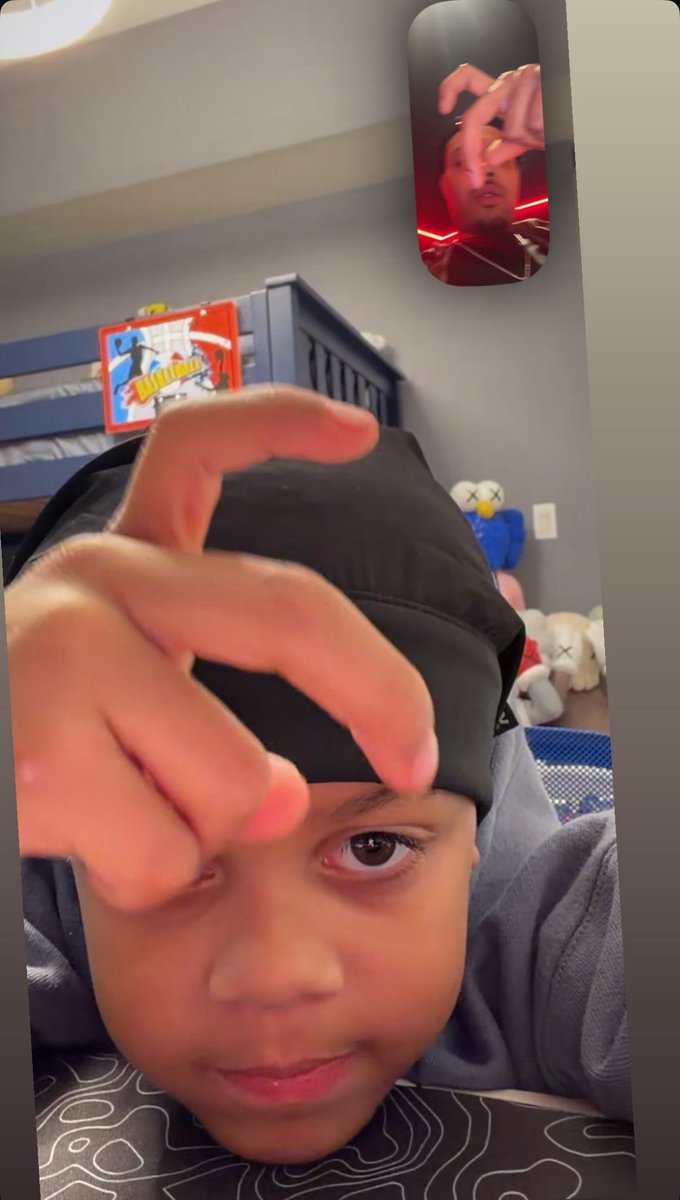 wavecheckers's tweet image. G Herbo on FaceTime with Yosohn 💯