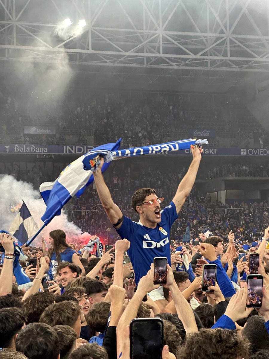 ¿Por qué no repetir éste momento de felicidad absoluta en el 2026? Vamos <a href="/RealOviedo/">Real Oviedo</a> #SiSePuede !!!!!