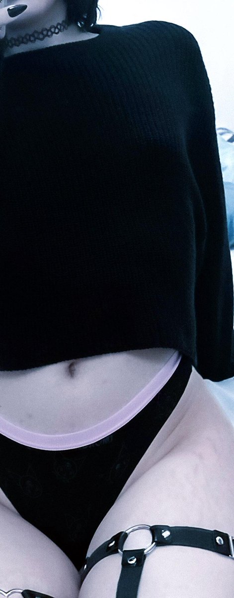 iharaaive's tweet image. uh oh