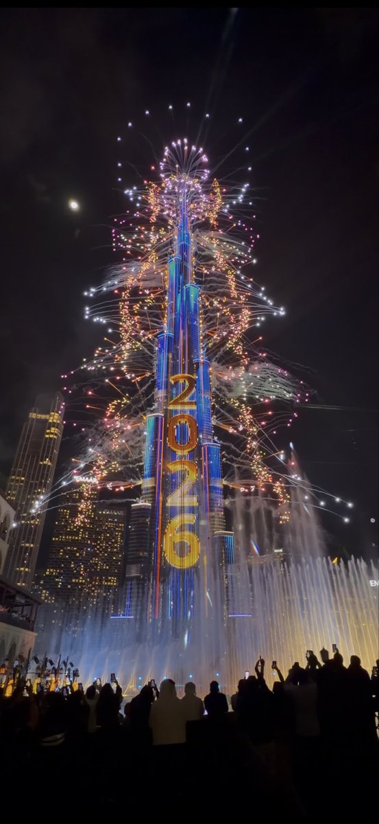 samah_779's tweet photo. #عام_جديد_2026
#دبي_تجمعنا 
#دبي_كوكب_آخر 
واجعل أيامنا المقبلة تحمل لنا من الخير فوق ما نأمله واجمل مما نظنه وطوق أيامنا يارب
بالبركة والسكينة والطمأنين✨✨♥️♥️✨✨✨♥️♥️ https://t.co/IijHZipvng