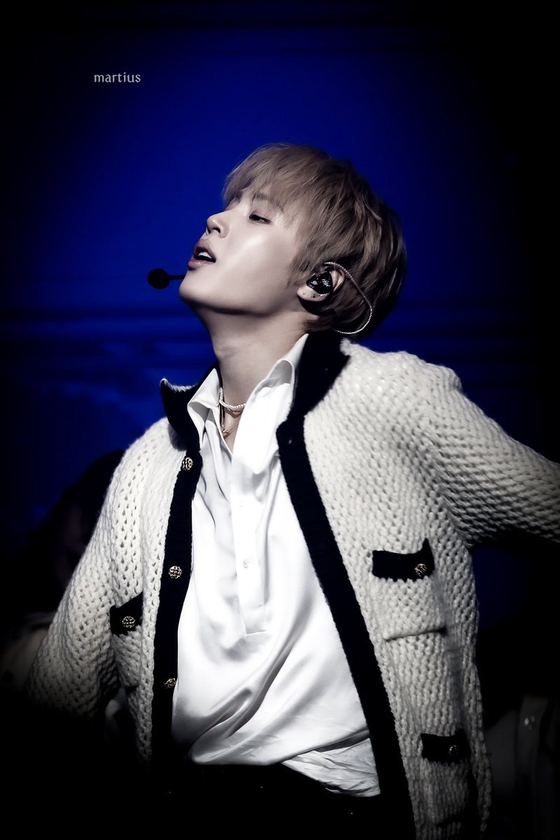 251231 Tell the World 팬미

새해 복 많이 받으세요!! 

#하성운 #HASUNGWOON
#河成雲 #ハソンウン
#Tell_the_World 
<a href="/gooreumseng/">하성운</a>