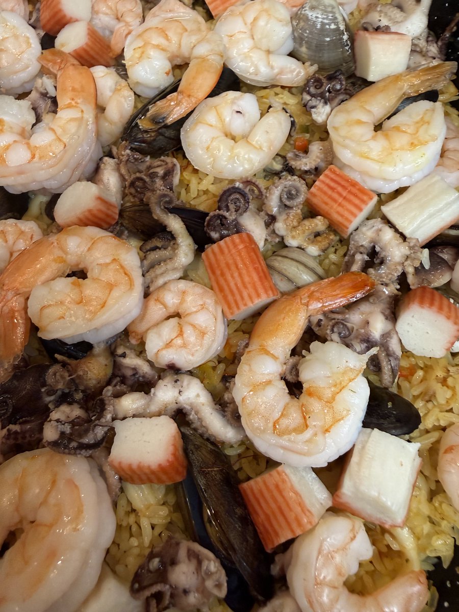 jm (@jalzatev) on Twitter photo 