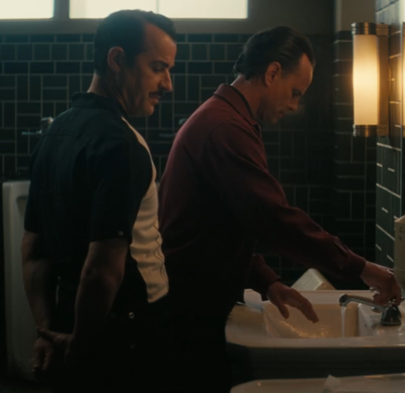 werepacmanfrog's tweet image. BECAUSE WHAT STRAIGHT MAN HANGS OUT IN MENS RESTROOMS AND ACTS LIKE THAAAT ???