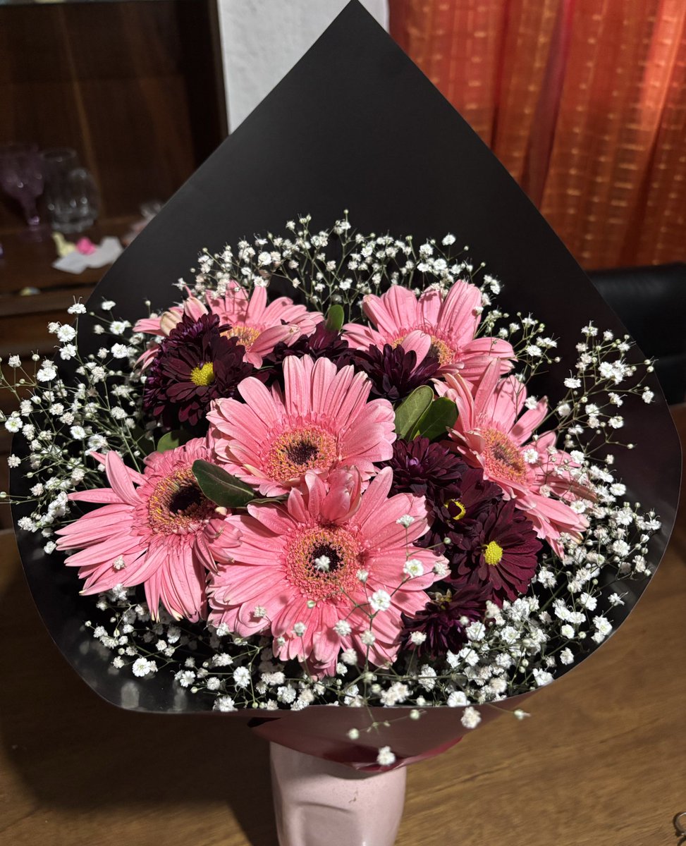 Despido este año 2025 con flores preciosas ✨