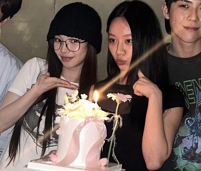 good morning to karina hyeri crumbs happy new year indeed i love women