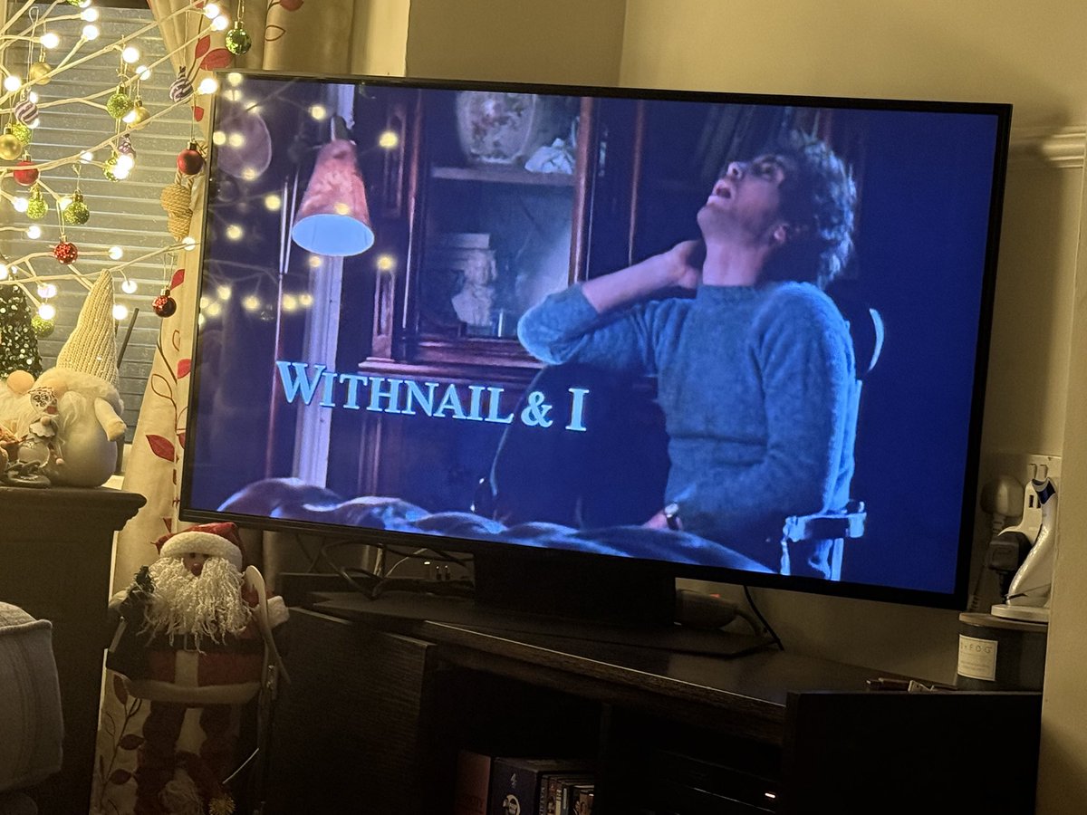 WithnailBrum's tweet image. Chin chin everyone! Anybody watching on Film4? Let us know! #withnailwatch #withnailBrum