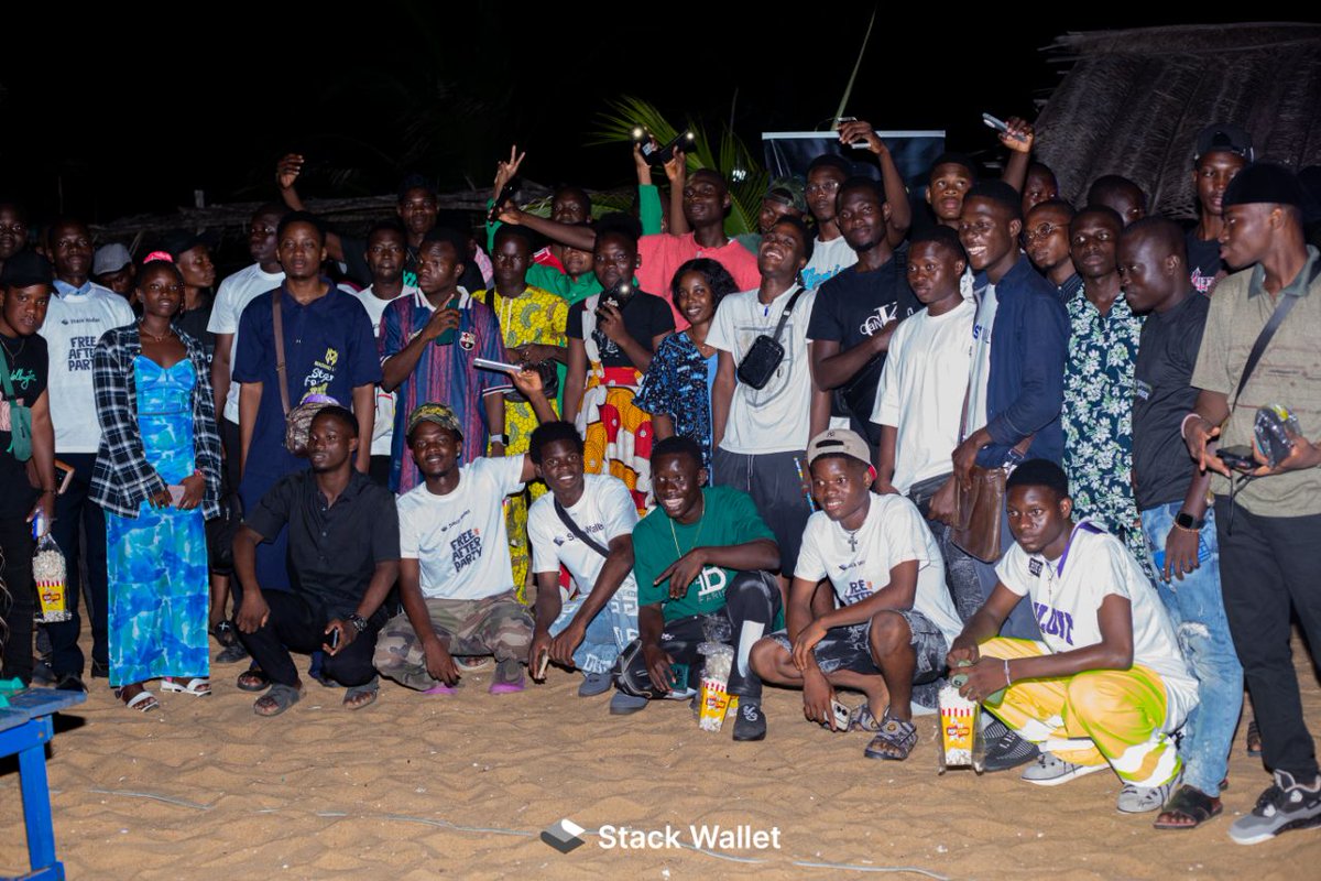 𝑳𝒐𝒐𝒌-𝒎𝒂𝒏 Y (Ø,𝑮) 🐨 tweet media