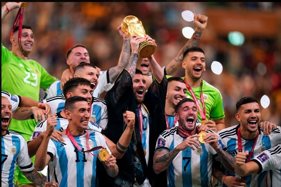 MA_CAULAY's tweet photo. IT’S 2026🎉. A WORLD CUP YEAR  AND THIS ONE ALREADY FEELS DIFFERENT.
FOR THE FIRST TIME IN HISTORY, THE TOURNAMENT EXPANDS FROM THE FAMILIAR 32 TEAMS TO 48 NATIONS, MAKING IT THE BIGGEST AND MOST INCLUSIVE WORLD CUP WE’VE EVER SEEN. MORE COUNTRIES, MORE STORIES, MORE DREAMS COMING ALIVE.
NORTH AMERICA IS HOSTING THE SPECTACLE, WITH THE UNITED STATES, MEXICO, AND CANADA AUTOMATICALLY QUALIFIED AND READY TO SET THE STAGE. THE HEAVYWEIGHTS ARE ALREADY HERE TOO  – ARGENTINA, THE REIGNING CHAMPIONS, ALONGSIDE FRANCE, BRAZIL, ENGLAND AND OTHERS WHO KNOW EXACTLY WHAT THIS TOURNAMENT DEMANDS.
BUT THE BEAUTY OF THIS FORMAT IS WHAT IT OPENS THE DOOR TO NEW FACES, UNDERDOG STORIES, AND NATIONS MAKING HISTORY. TEAMS LIKE CURAÇAO, THE SMALLEST COUNTRY EVER TO QUALIFY, REMINDING US WHY FOOTBALL BELONGS TO EVERYONE.

AND THEN THERE’S ARGENTINA. 🇦🇷
CARRYING THE WEIGHT OF THE CROWN.
DEFENDING A WORLD CUP IS NEVER EASY. GOING BACK-TO-BACK IS SOMETHING ONLY A FEW HAVE MANAGED. BUT THE BELIEF IS STILL THERE. MESSI, POSSIBLY NEARING HIS FINAL WORLD CUP CHAPTER. DE PAUL BESIDE HIM. A SQUAD THAT UNDERSTANDS WHAT IT MEANS TO WEAR THE SHIRT AND CARRY THE EXPECTATIONS OF A NATION.
THE ROAD AHEAD IS TOUGH. THE PRESSURE IS REAL.
BUT THE DREAM? VERY MUCH ALIVE.
2026 IS HERE – AND THE WORLD IS READY.

#WorldCup2026