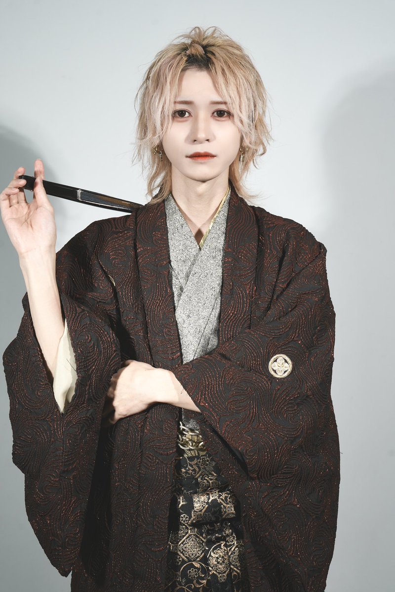 明けましておめでとうございます⛩ 今年もよろしくね🐺