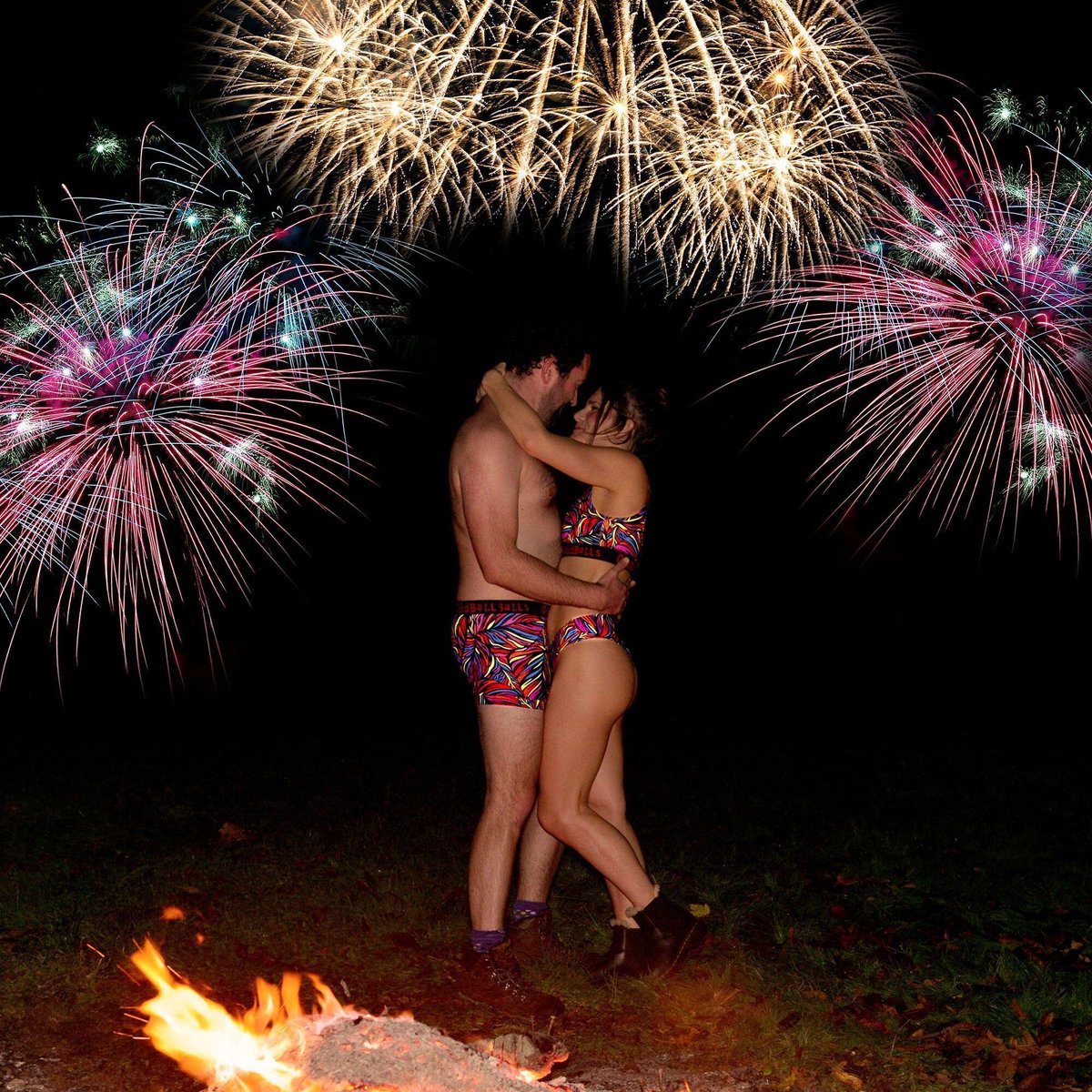 myoddballs's tweet image. NEW YEAR, NEW YOU, SAME ODDBALLS 🤩🎉

Happy New Year to our fabulous OddBalls community 🥳🙌

We can't wait to see what designs you will all be ROCKING this year 💥💯

Thank you to all of our OG fans and WELCOME to all of our new ones 🫶🏆