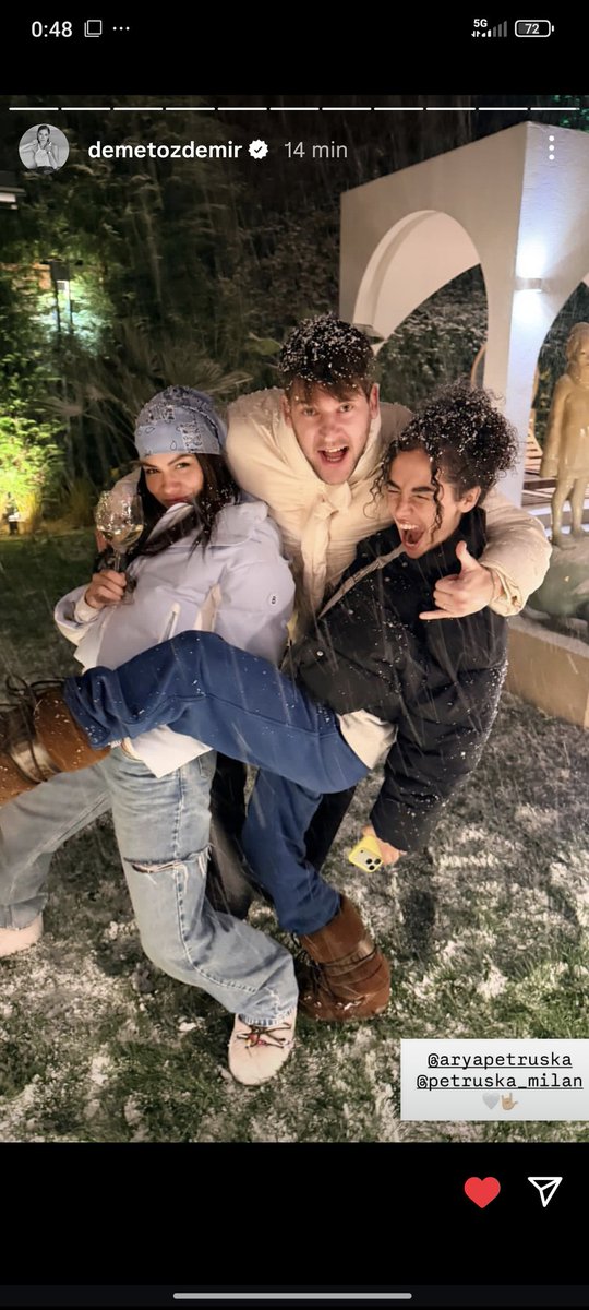 Lolalol88834781's tweet image. Empezamos el año nevando en Estambul ❄️🌧️🎄🥂🥳🍾
#Arya_MilanPretruska #DemetÖzdemir