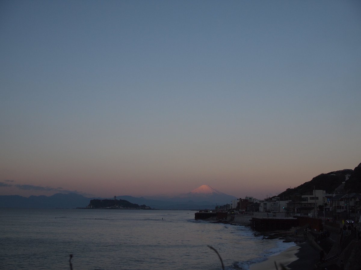 FULL_CAL's tweet image. 新年あけましておめでとうございます🎍（2026年 初日の出☀️）
本年もよろしくお願いいたします

#初日の出 
#2026NewYear 
#firstsunrise 
#firstsunrise2026
#kamakura