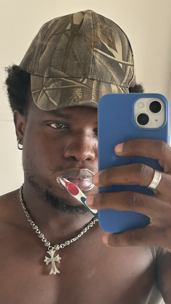 LU$O🦇 tweet media