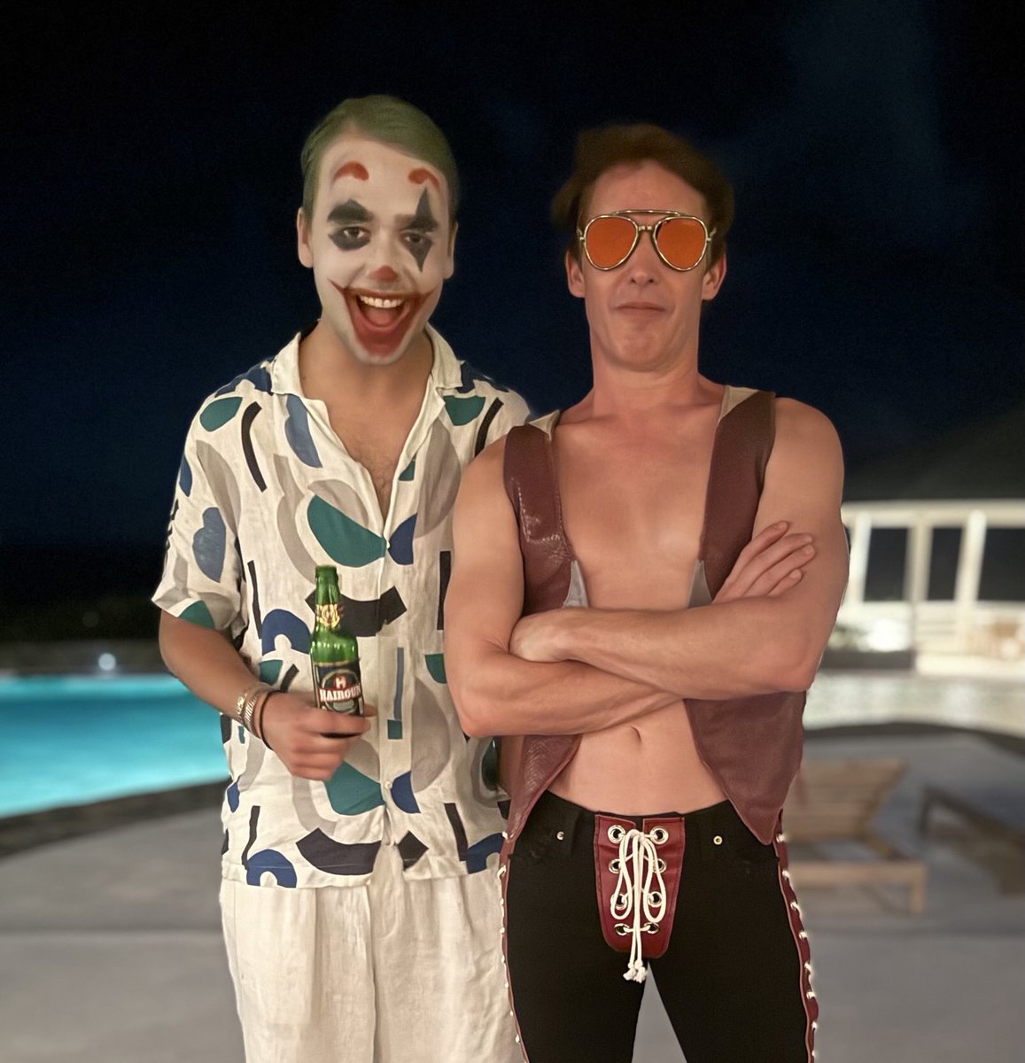 JamesBlunt's tweet image. Happy New Year, folks!