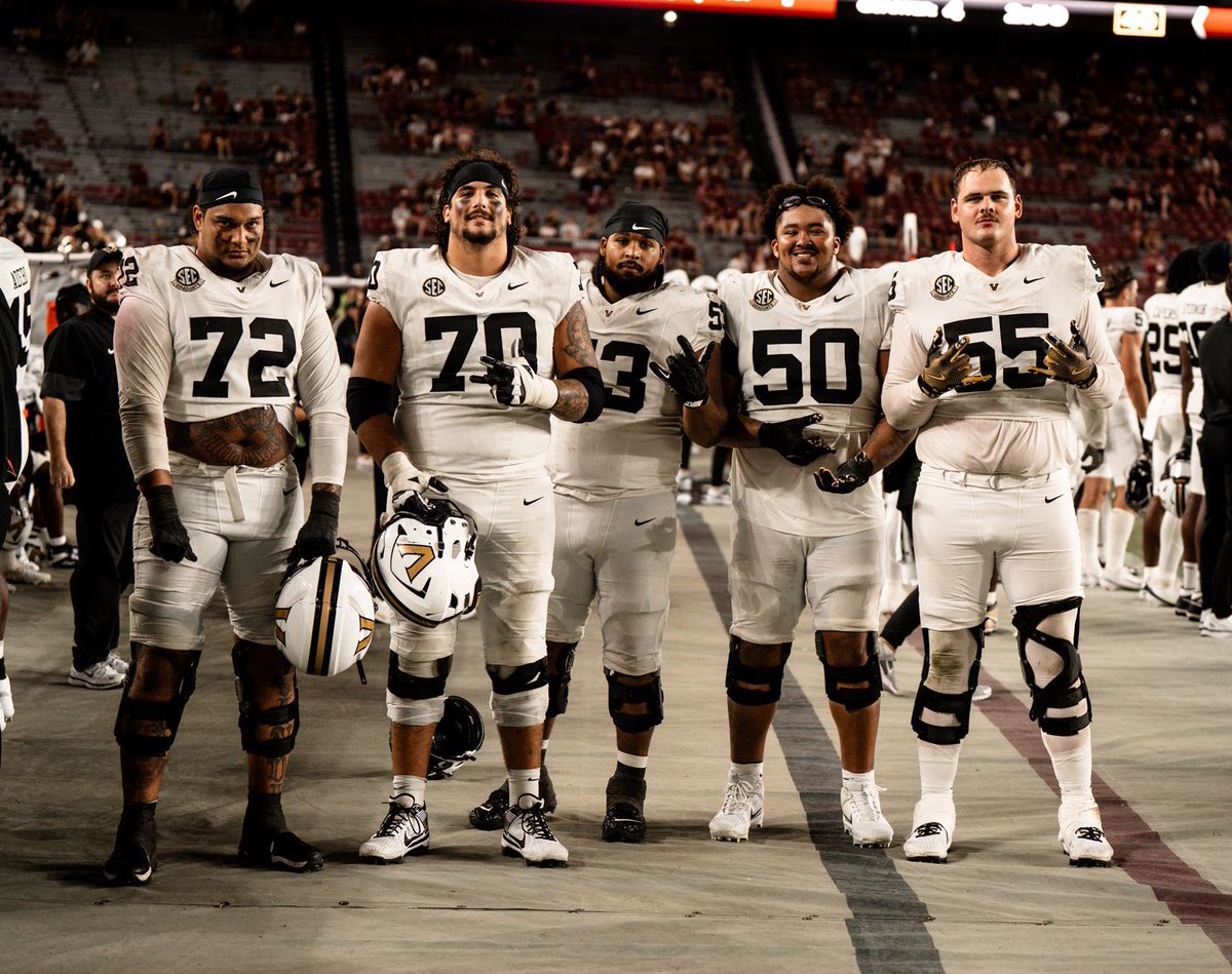 Isaia Glass 🇦🇸💭 tweet media