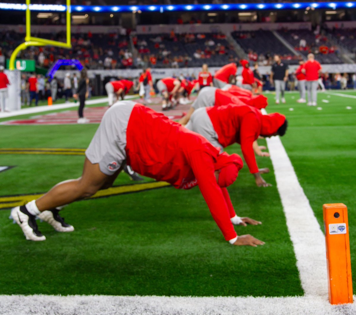 wisejohnp's tweet image. A few more pregame looks before Ohio State and Miami meet in the Cotton Bowl here in Texas. @wsyx6