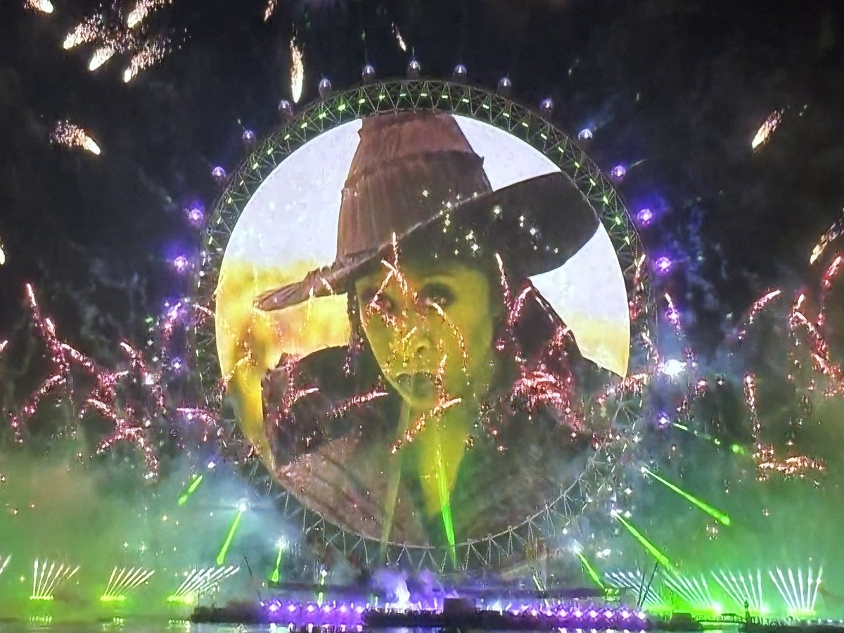 Mark Scales tweet media