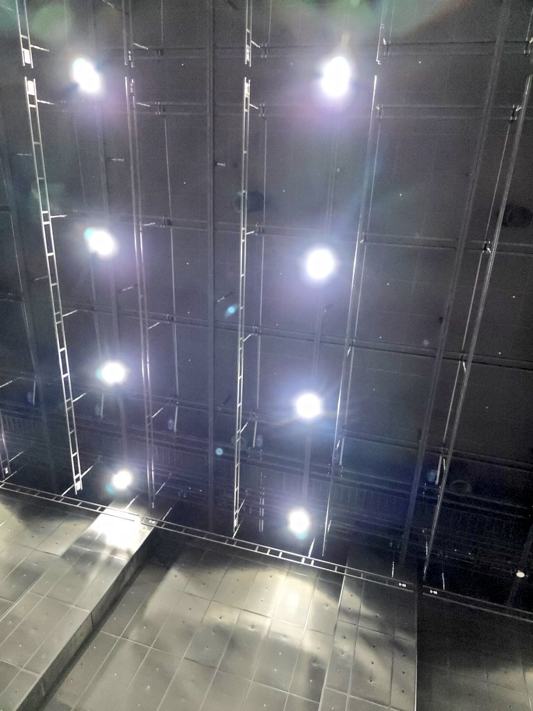 근황: 오백년만에 노숙하고 도가니 나감
그치만 이런 삶만 진짜 삶이고 나머지는 다 가짜같다