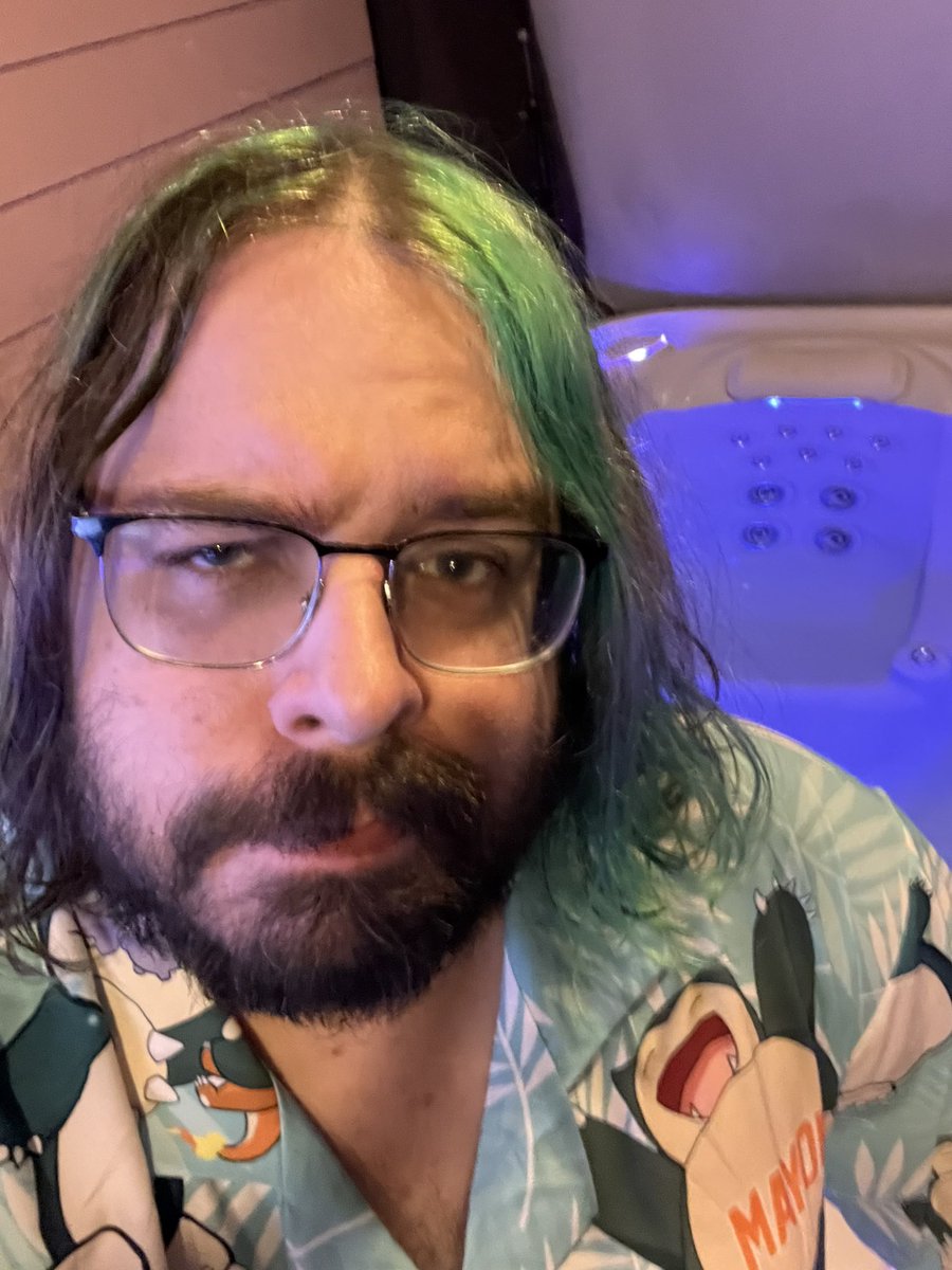 Axialmatt's tweet image. Happy New Year! Let’s hang out  in the hot tub and bring in the new year together! Hot tub stream is live now!