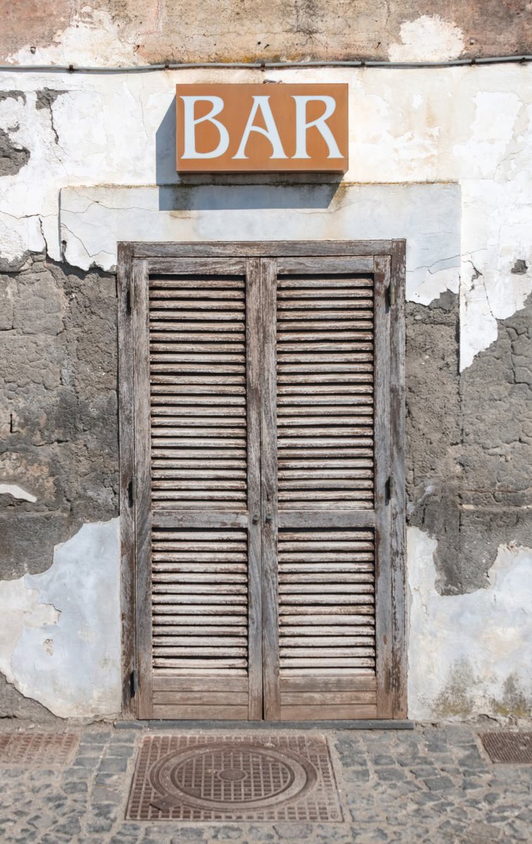 Imagine the History,Character and Stories that lie behind this Door.
#bars #traveling #LuxuryLifestyle