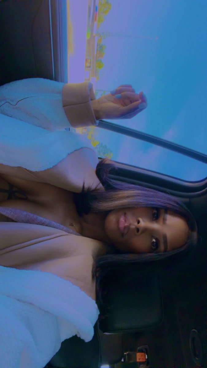 MedicallyB_'s tweet image. 35✨