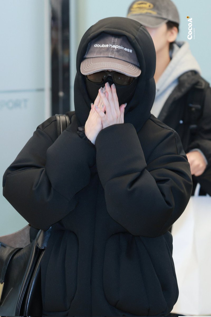 archivedwinter's tweet image. stay warm and enjoy your birthday minjeong