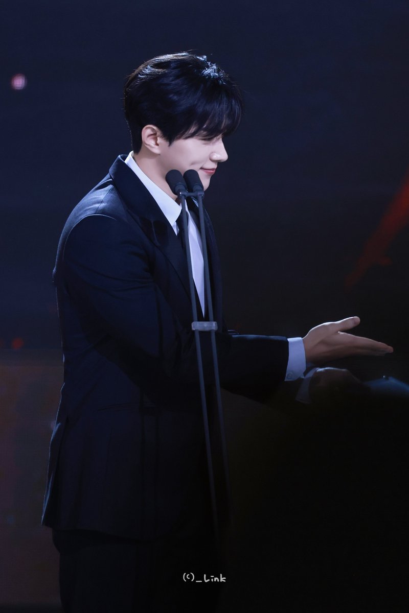 _LinKms's tweet image. 251231 KBS 연기대상

🖤

#인피니트 #INFINITE
#김명수 #KIMMYUNGSOO