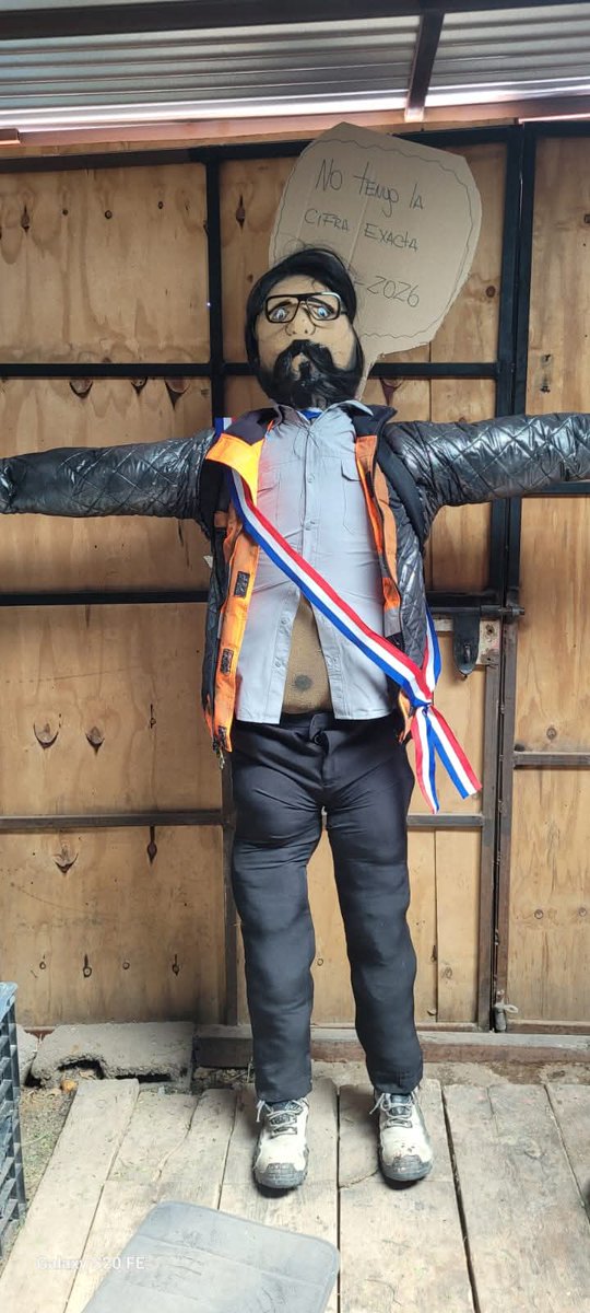 Seban82's tweet image. A quemar el mono