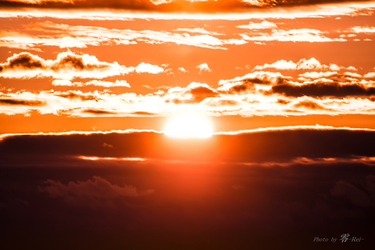 zero_ofdarkness's tweet image. 今年も七ヶ浜に初日の出撮影行ってきました！ 
くもり予報だったのでどうなるかわかりませんでしたが、雲の間から無事日の出を拝めました！
というわけで2026年、今年もよろしくお願いいたします！
#初日の出2026 
#七ヶ浜
#菖蒲田浜