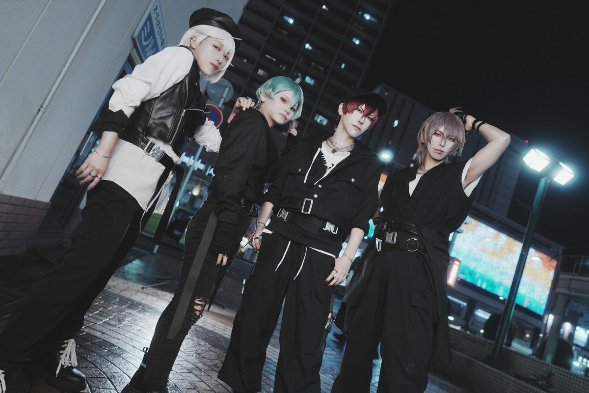 blaze_ZL's tweet photo. 【㊗️🎍新年のご挨拶🎍㊗️】

あけましておめでとうございます🌅✨️

2026年も、私達のいろんなŹをお届けできるよう頑張ります✊🏻✨

本年もまた皆さんと沢山お会いできますように🍀
2026年もBLAŹEをどうぞよろしくお願いいたします🐗🐶🐍🐯✨

えり
神流
紫月
虎之介 https://t.co/oMWUDlPewp