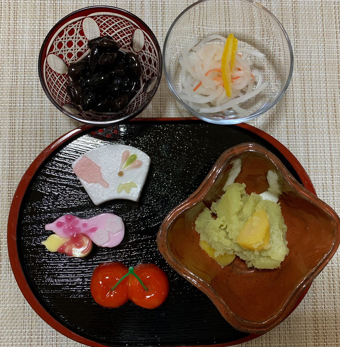 🎍新年🎍
明けましておめでとうございます🌅
本年もどうぞよろしくお願いします😊🌸✨🥂