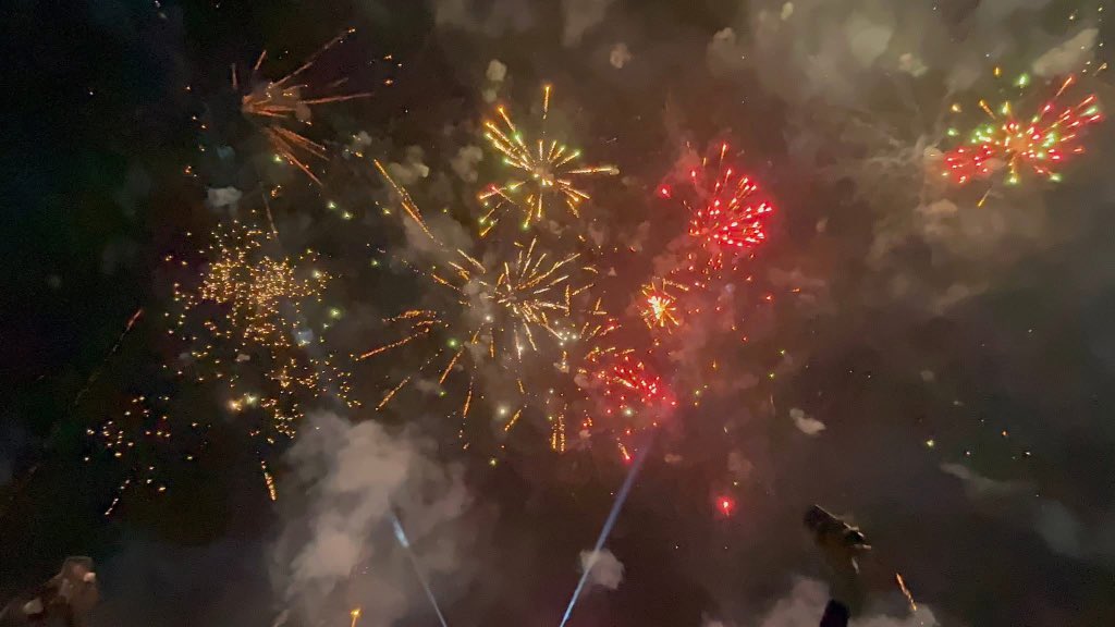 ナイジェリア・アブジャにあるイーグル・スクエアで行われた新年の祝賀イベント。 🎇🎆