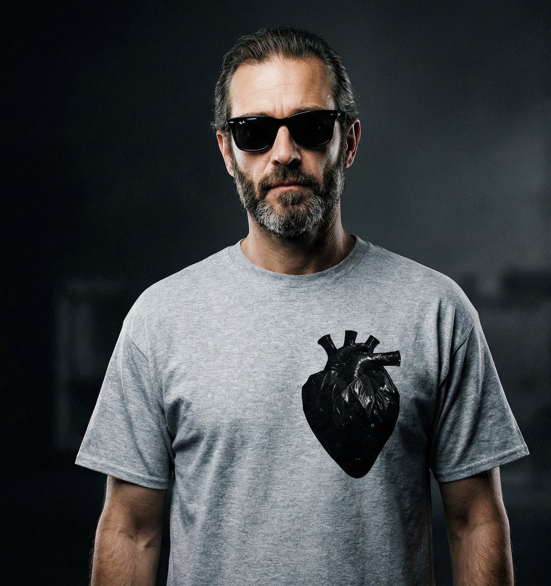 ArtTeeShow's tweet photo. 2025: THE FOUNDATION. 🏛️
This year was all about laying the groundwork.
We dismantled and reassembled it, brick by brick.
The 2025 Archive. Quick Thread 🧵:
The Soul, The Heartbeat: The Heavy Duty Tee, for the weight we all carry.
#ArtTeeShow #2025Recap #Streetwear #Founder https://t.co/7EytGkFOXW