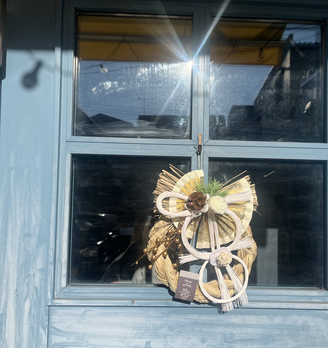 新年明けましておめでとうございます！
今年もcafetsumuriをよろしくお願いします

みなさまといっぱい笑って過ごせる1年になりますように

本日は12:00-16:00の時短営業で新年のご挨拶をさせていただきますので、お詣りやお出かけの際にぜひお立ち寄りください！