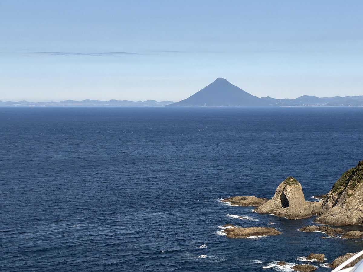 明けましておめでとうございます🎉
今年も宜しくお願いします🥺
初日の出曇りで見えず、本土最南端佐多岬に来てます‼️
開聞岳も見える！
#佐多岬