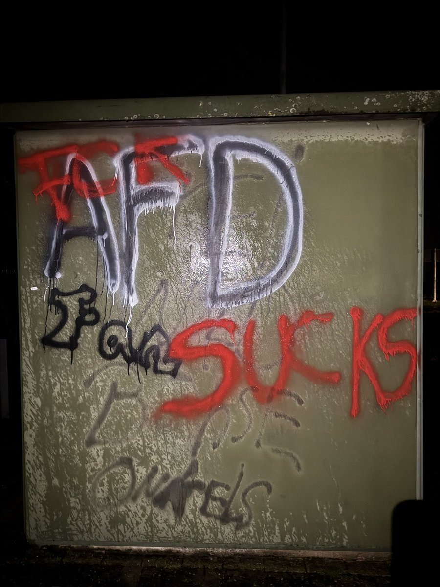 Wenn <a href="/Noukima/">Nouki</a> Unterstützung braucht, sind wir am Start und erfüllen gleich mal am Silvesterabend den Bildungsauftrag für die Kinder.