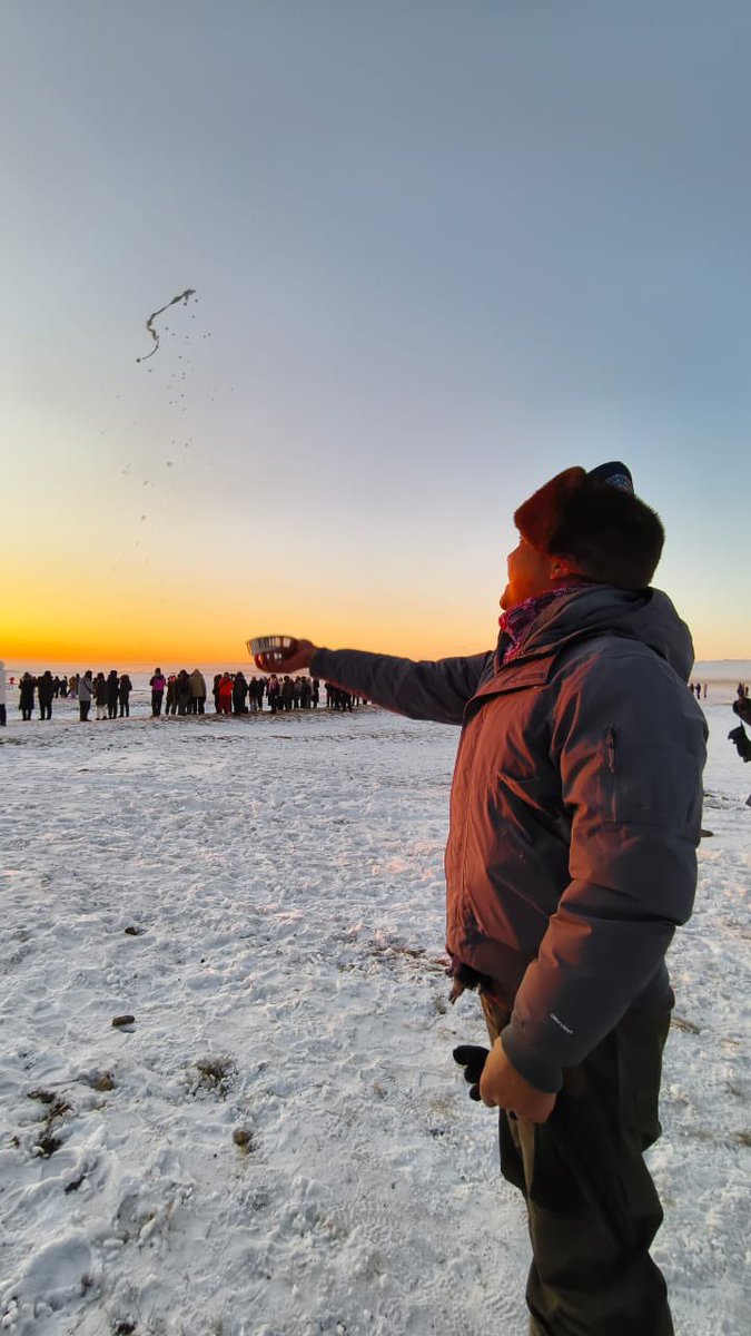 USAmbMongolia's tweet photo. Privileged to participate in the time-honored Mongolian tradition to witness the first sunrise of 2026 and welcome all the blessings and good fortune that will come to us in the new year.  Happy New Year to my friends, family, and colleagues in Mongolia and the United States!

Монголын сайхан уламжлал болох морьлон ирэх шинэ оны анхны нар мандахыг хамтдаа харж, 2026 оны ерөөл, аз жаргалыг угтан авах завшаан тохиосонд баяртай байна. Монгол болон Америк дахь найз нөхөд, гэр бүл, хамт олондоо Шинэ жилийн мэнд хүргэе!