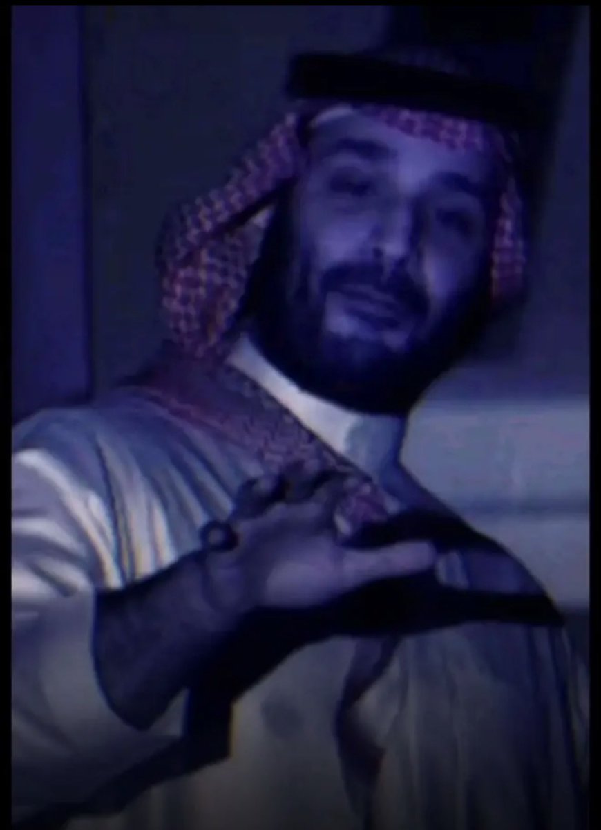 mr_oi0's tweet photo. حاب اقولكم مافيه شي يخفى على السعوديه حتى لو انكم مطفين الانوار🤣. #سفينه_الامارات https://t.co/mnRHVP5sK9