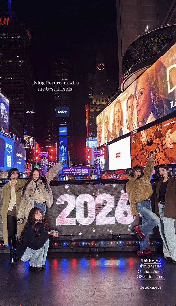 “living the dream with my best friends” i crode.