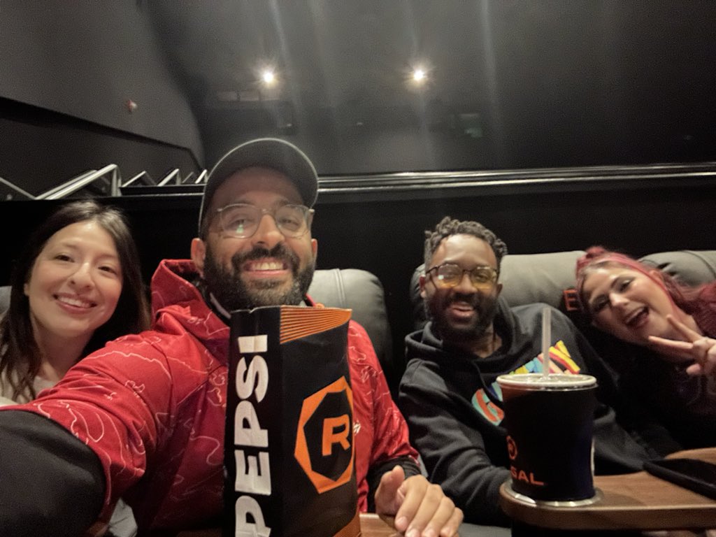 AlexWex's tweet image. Stranger Things Series Finale in theaters! End of an era 🙌🏾