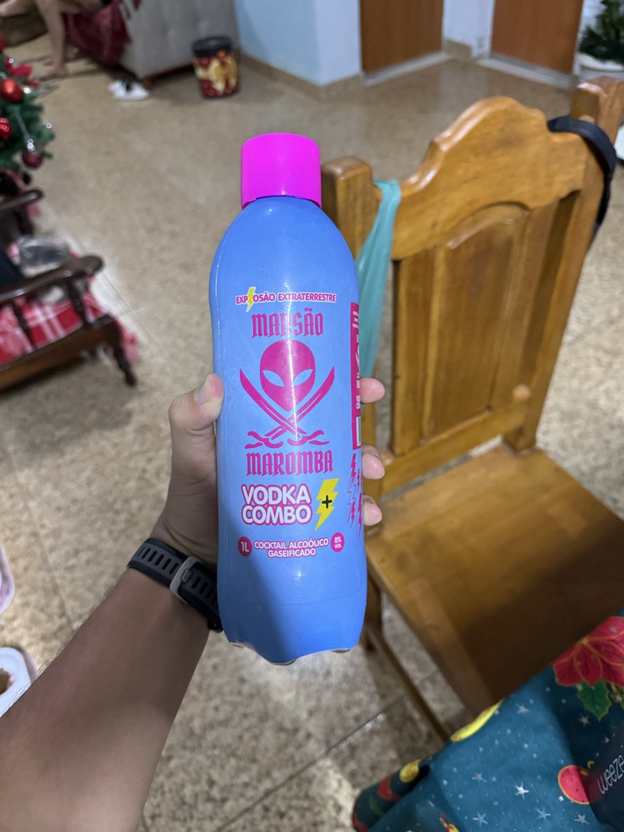 HelioVagner16's tweet photo. @toguro advogado pode tomar drink saborrr energético? https://t.co/SHUw9qK4j5