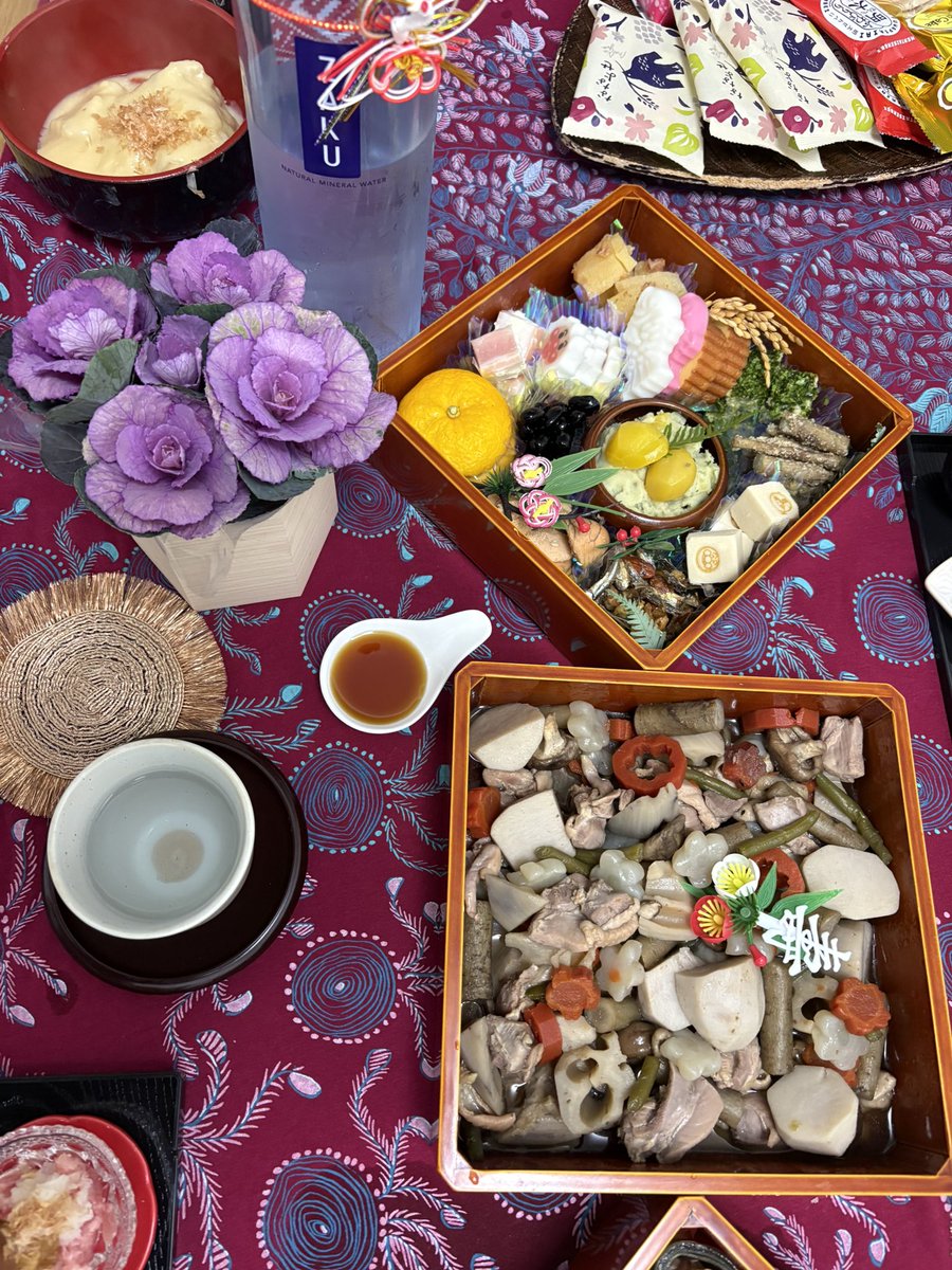 🎍明けましておめでとうございます🎍
また、新年も宜しくお願いします🤗
皆様、一年良い年になりますようにです⛩️