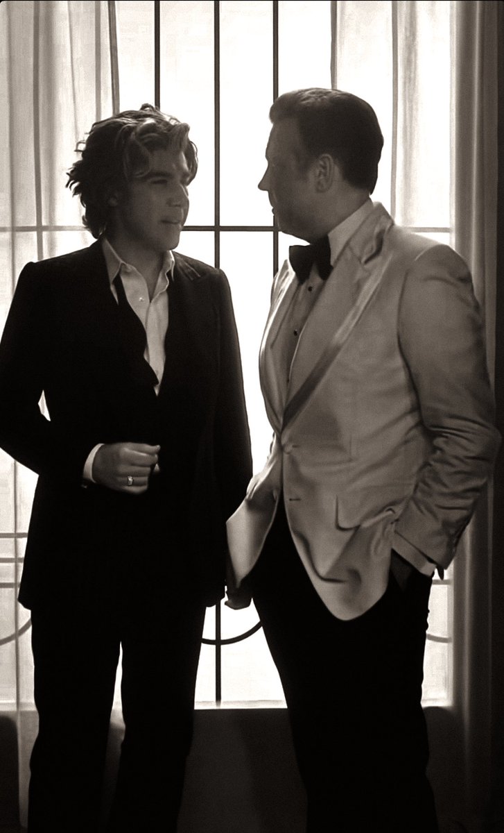 TCIndependent's tweet image. A happy new year’s from us to you and yours. (@purexheart_)