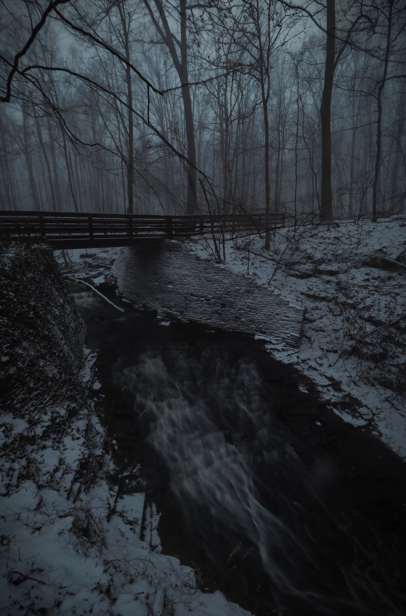 Last waterfall capture of my 2025 journey. Wishing you all a safe and happy New Year! 🩶