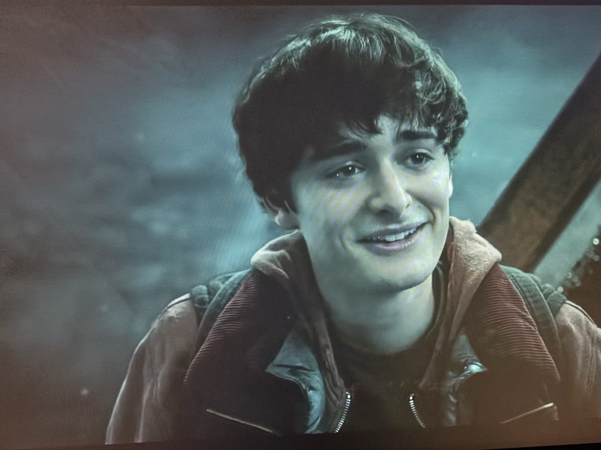 khiageneral's tweet image. THIS SCENE WAS TOO FUNNYYNSKSKSKSKSKSKS… BYLERS IM SO SORRY #strangerthings #BYLERBONES2025