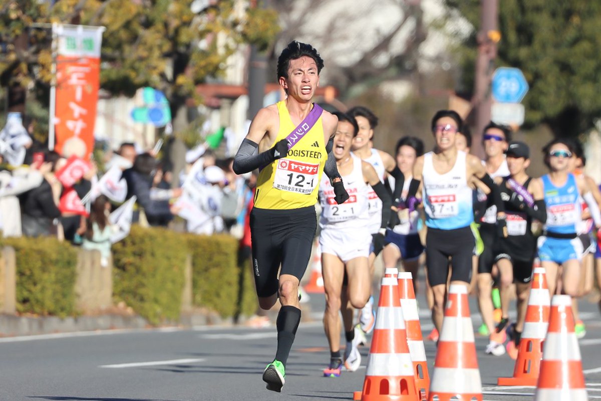 ayaka_ekiden's tweet photo. #ニューイヤー駅伝
1区
・富田峻平 選手(ロジスティード) 34:23 区間賞🥇︎🌟
箱根駅伝1区を思い出させるような走り✨
先頭で走り込んで来てくれて嬉しかった😭💜 https://t.co/XHdLpUoMcO