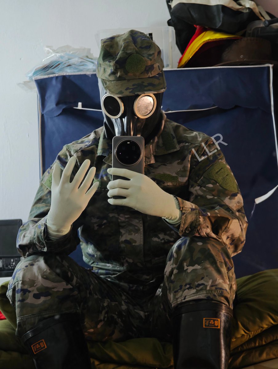 Latexnight tweet media