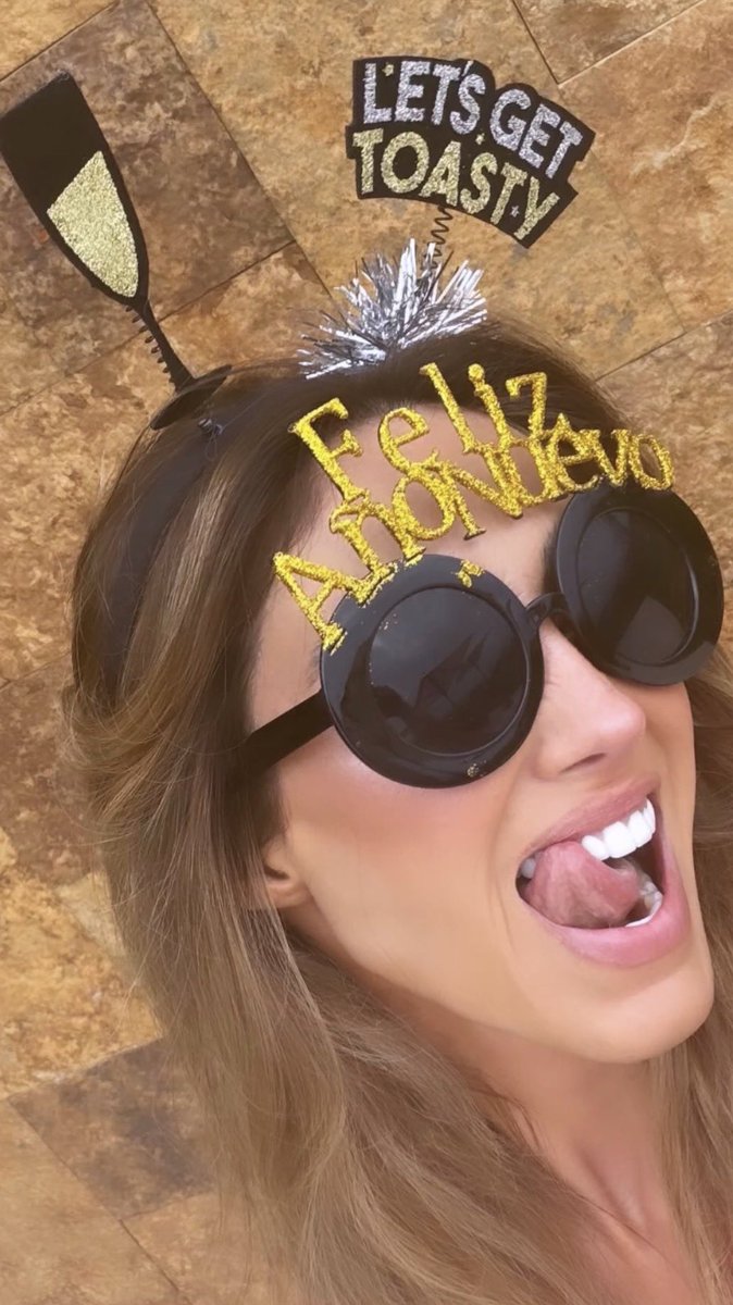 ✨✨✨ <a href="/Anahi/">Anahi</a> ❤️